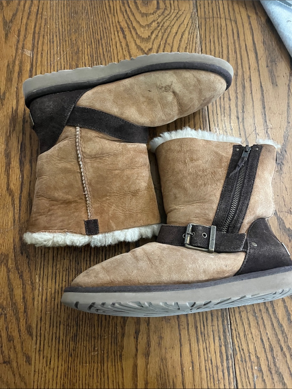 Ugg Shearling-Lined Short Winter Boots in Tan with Buckle and Zip